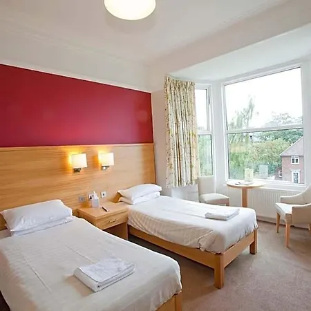 Wheatlands Hotel 3*