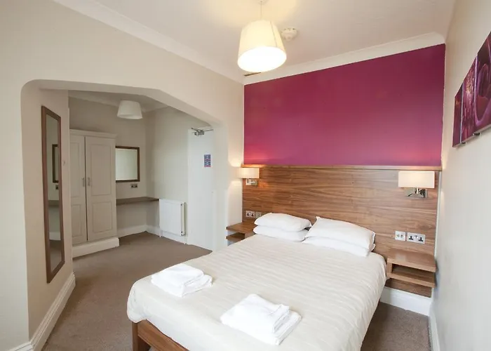 怀特兰洛奇酒店 酒店