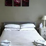 Wheatlands 3* York